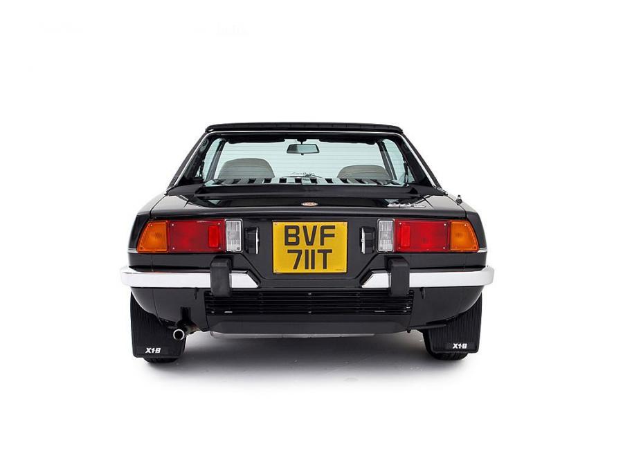  Fiat X1/9 1976 года  (UK) (фото 2 из 7)